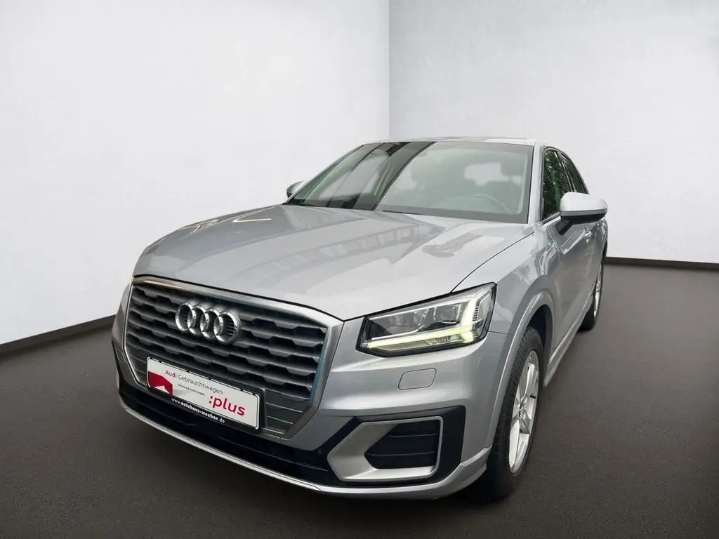 Photo 1 : Audi Q2 2020 Essence