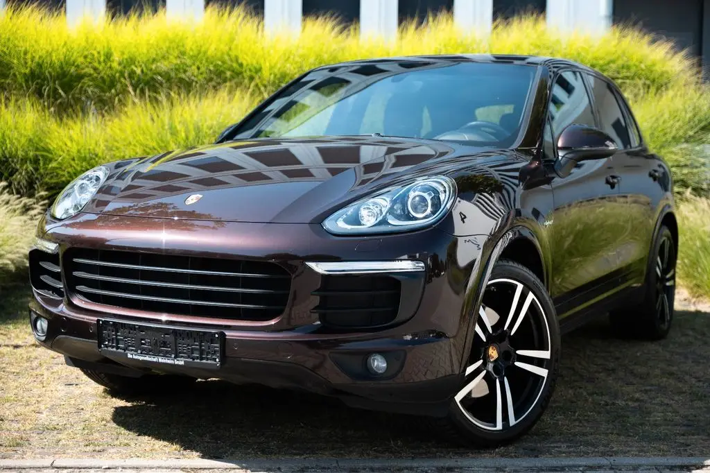 Photo 1 : Porsche Cayenne 2017 Hybride