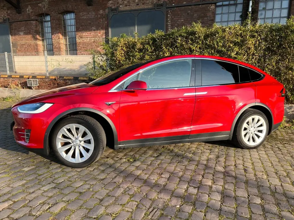 Photo 1 : Tesla Model X 2018 Non renseigné