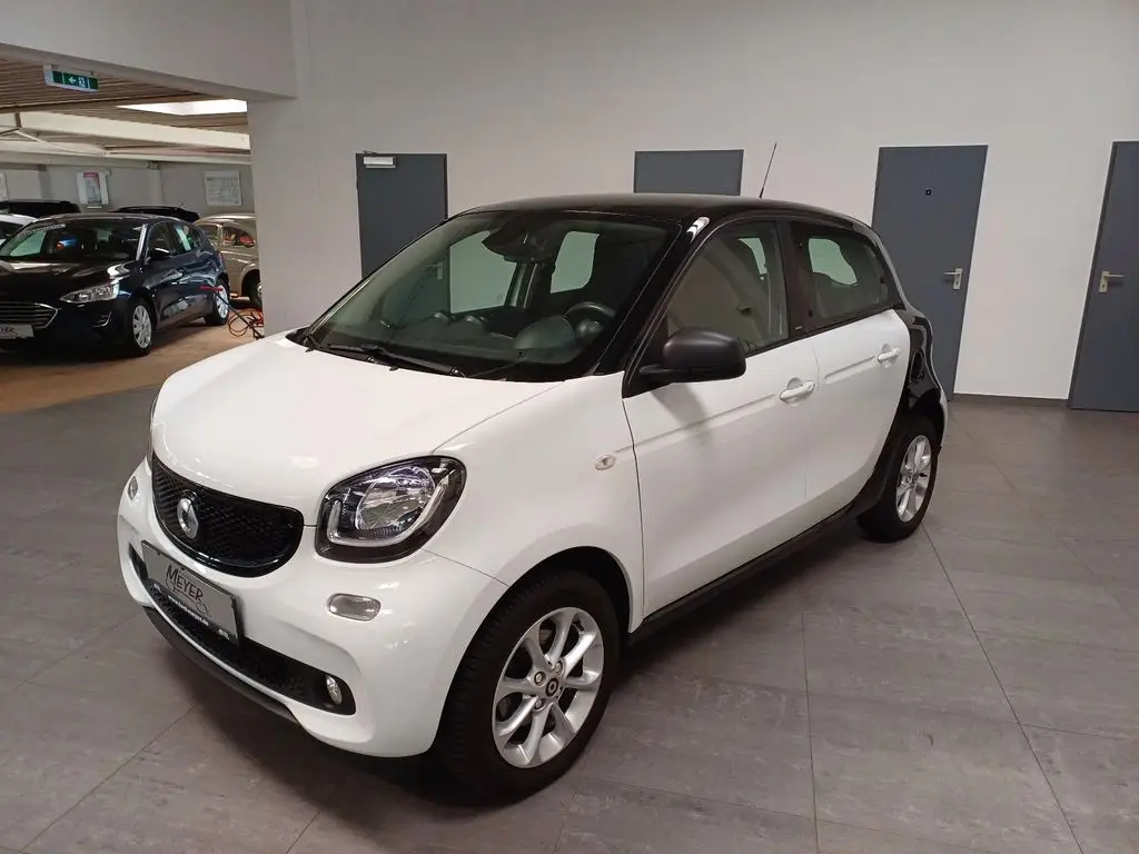 Photo 1 : Smart Forfour 2017 Essence