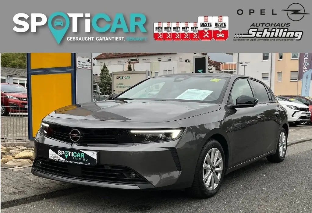 Photo 1 : Opel Astra 2023 Essence