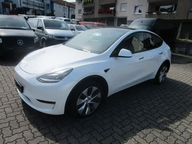 Photo 1 : Tesla Model Y 2021 Non renseigné