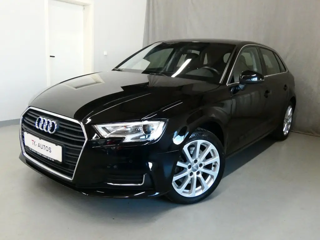 Photo 1 : Audi A3 2019 Diesel