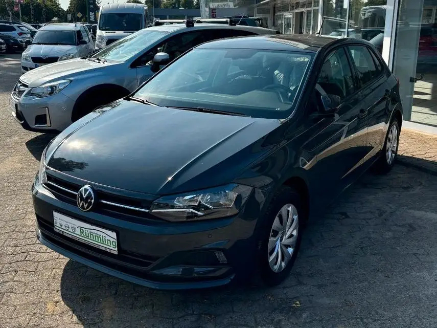 Photo 1 : Volkswagen Polo 2021 Essence