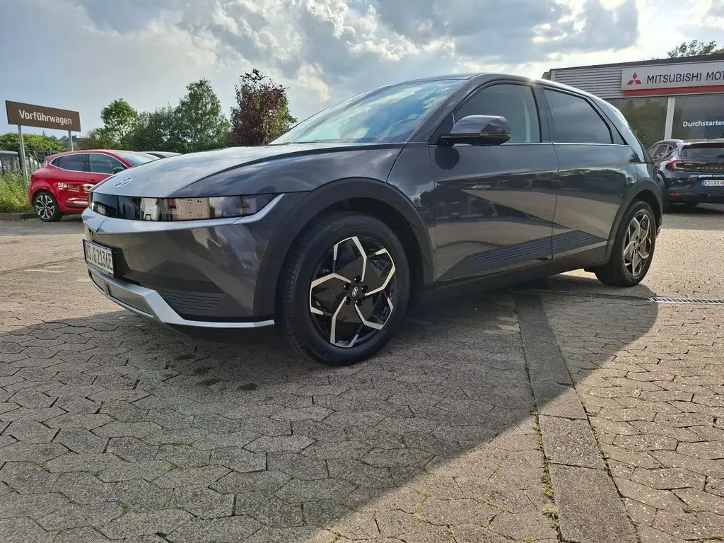 Photo 1 : Hyundai Ioniq 2024 Non renseigné