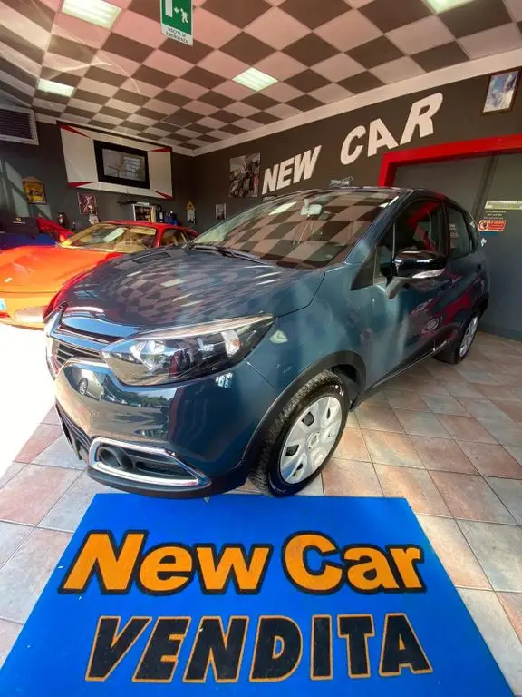 Photo 1 : Renault Captur 2015 Petrol