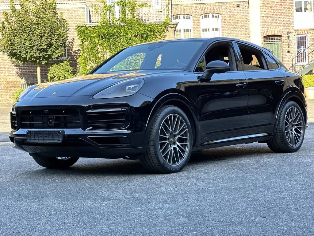 Photo 1 : Porsche Cayenne 2022 Petrol