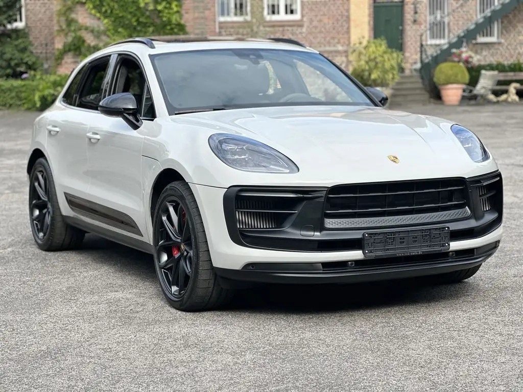 Photo 1 : Porsche Macan 2023 Essence