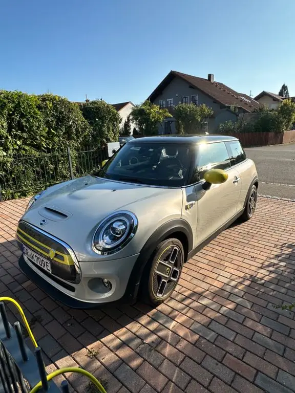 Photo 1 : Mini Cooper 2020 Non renseigné