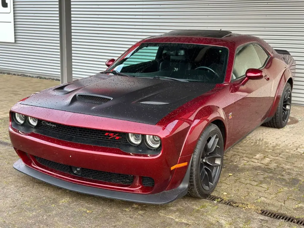 Photo 1 : Dodge Challenger 2021 Essence