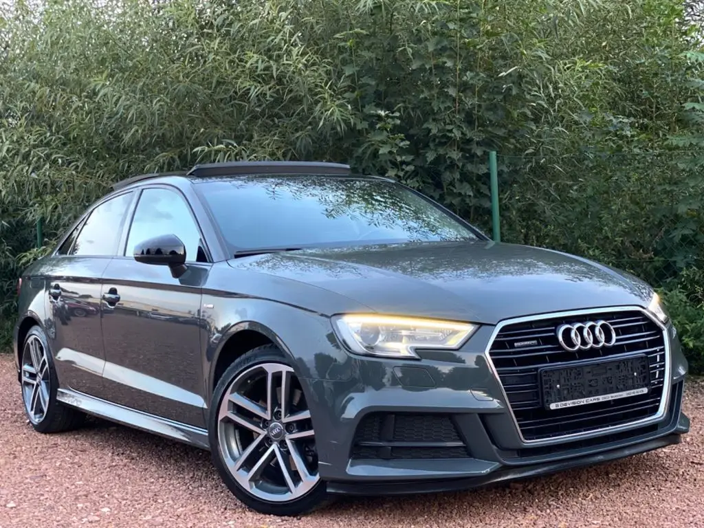 Photo 1 : Audi A3 2017 Petrol