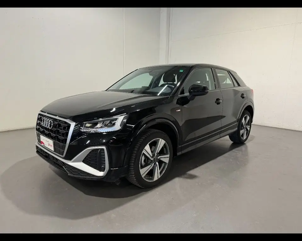 Photo 1 : Audi Q2 2022 Diesel