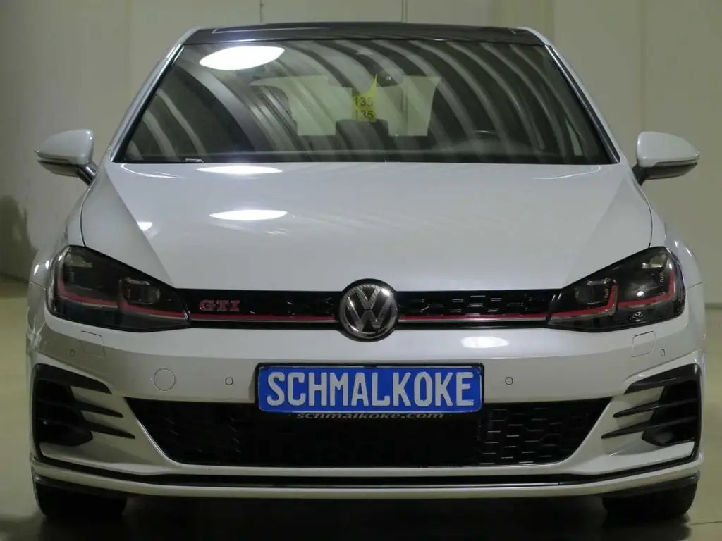 Photo 1 : Volkswagen Golf 2020 Essence