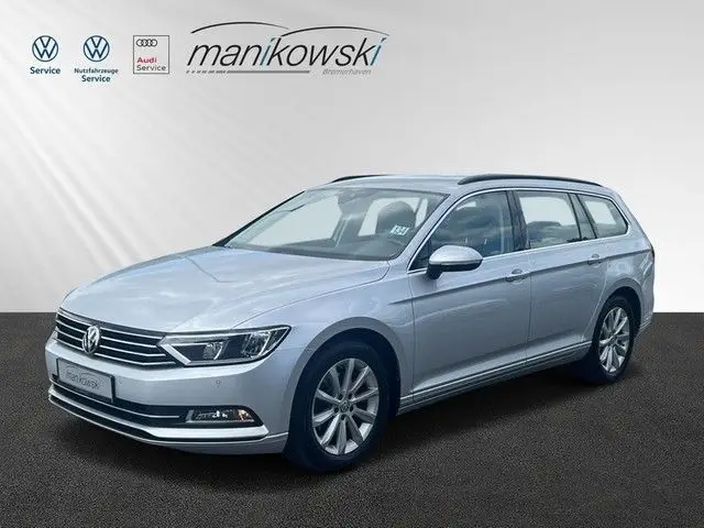 Photo 1 : Volkswagen Passat 2019 Essence