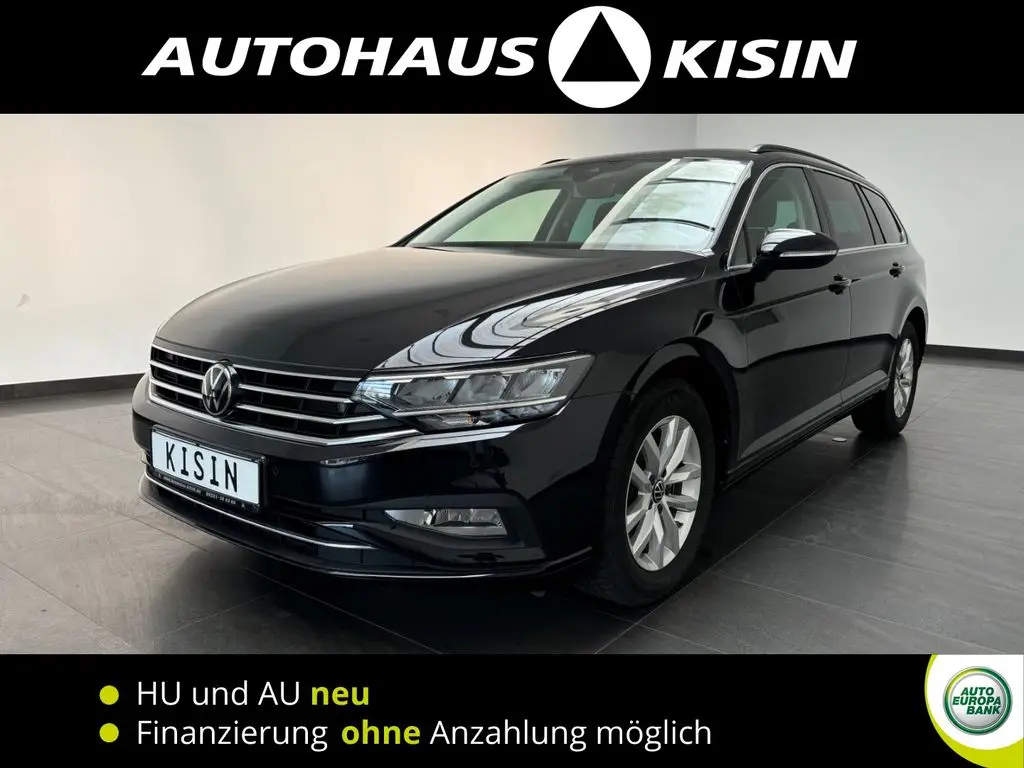 Photo 1 : Volkswagen Passat 2023 Essence