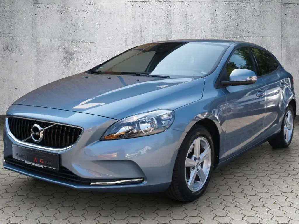 Photo 1 : Volvo V40 2017 Petrol