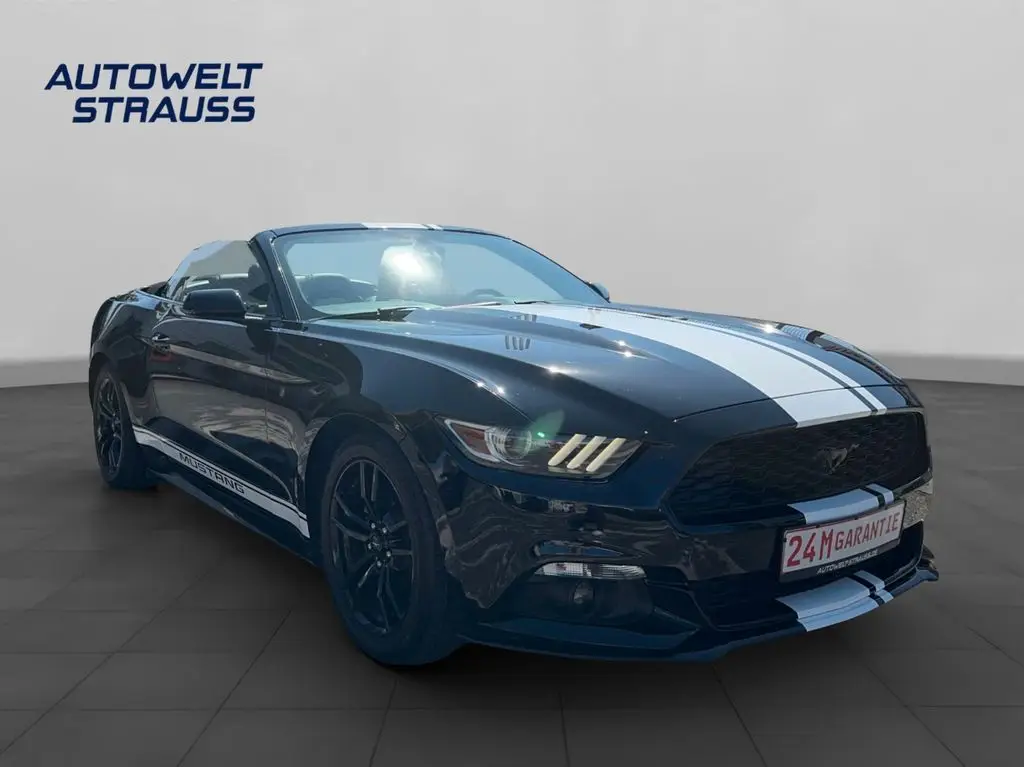 Photo 1 : Ford Mustang 2015 Petrol