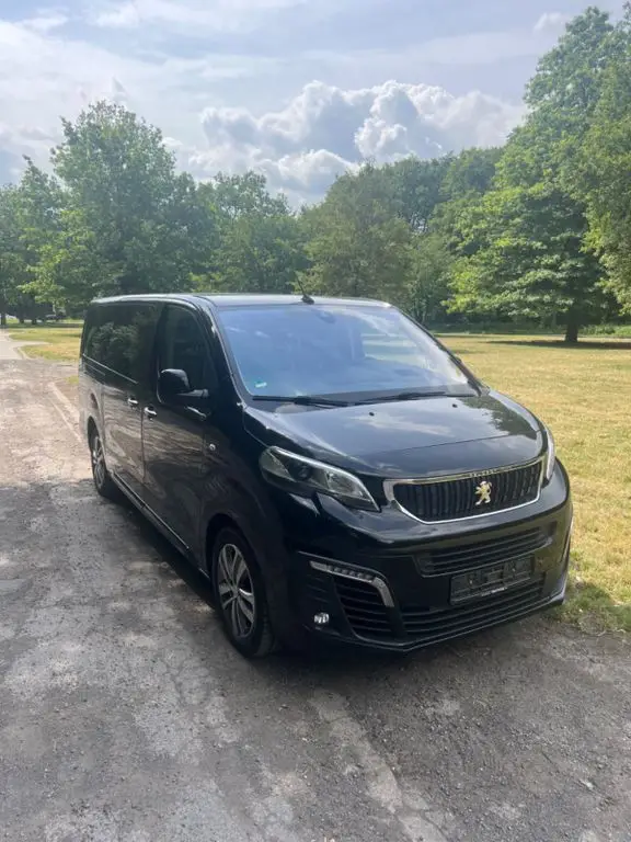 Photo 1 : Peugeot Traveller 2020 Diesel