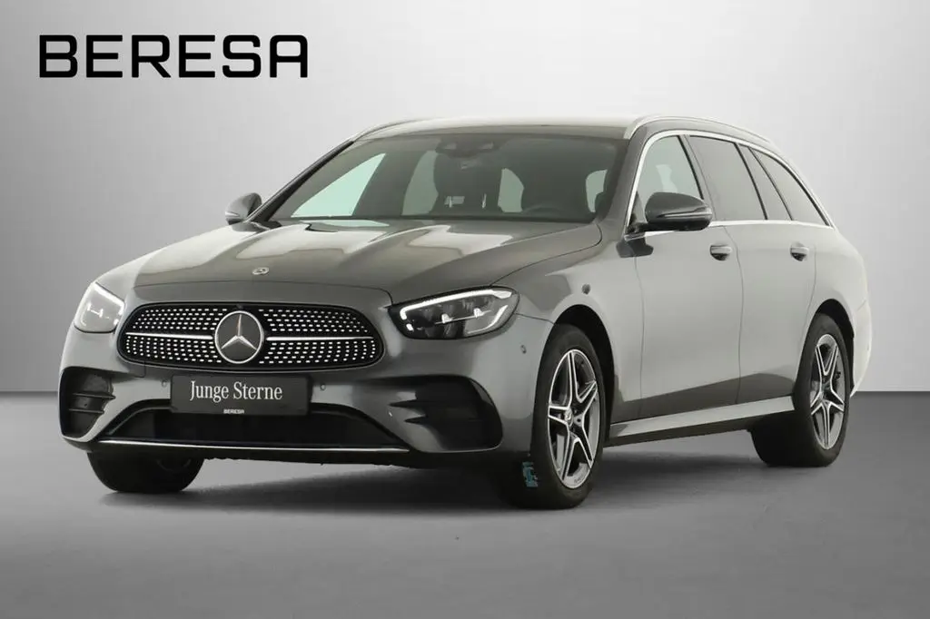 Photo 1 : Mercedes-benz Classe E 2023 Hybride