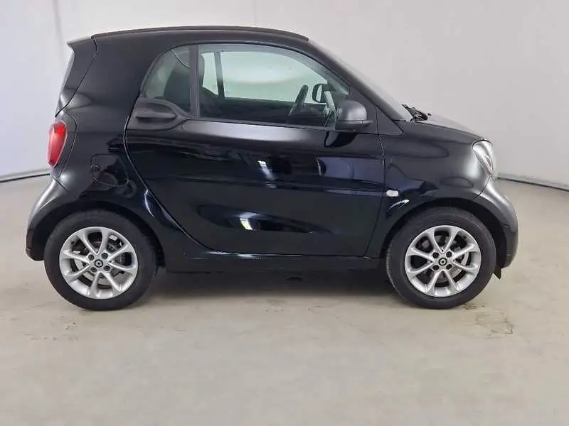 Photo 1 : Smart Fortwo 2019 Petrol