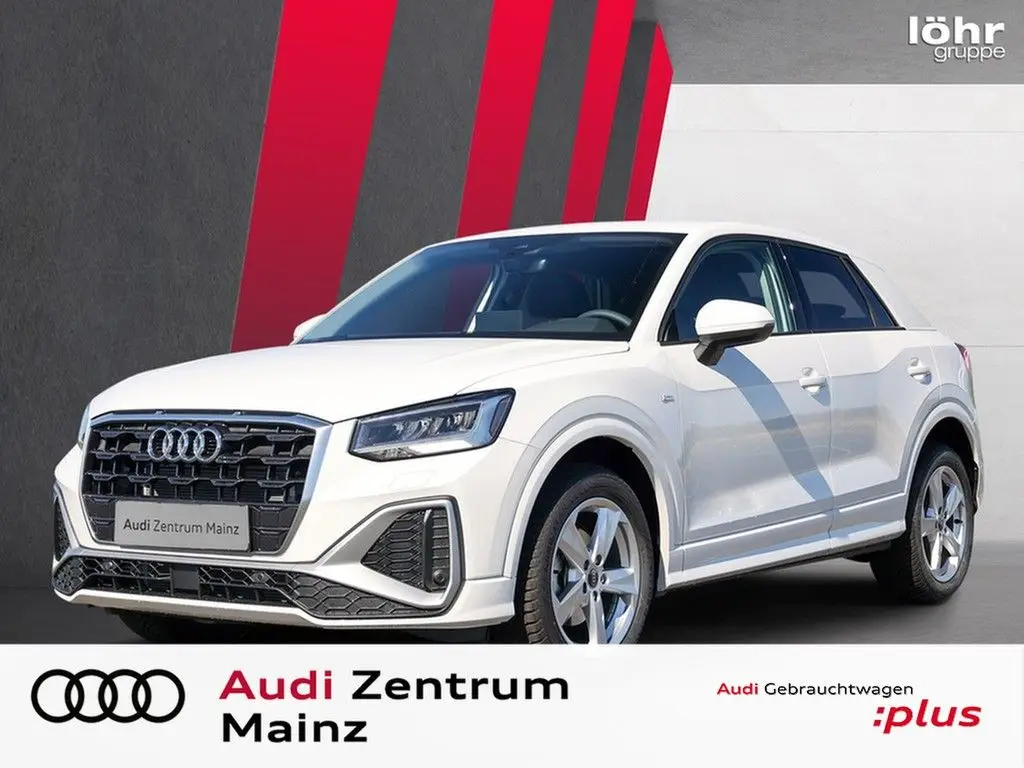 Photo 1 : Audi Q2 2024 Essence