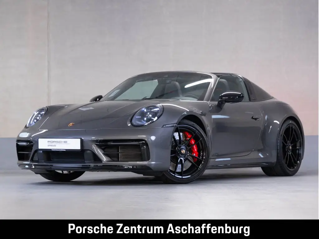 Photo 1 : Porsche 992 2023 Petrol