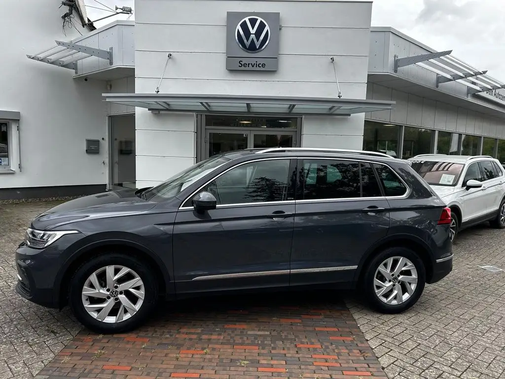 Photo 1 : Volkswagen Tiguan 2023 Essence