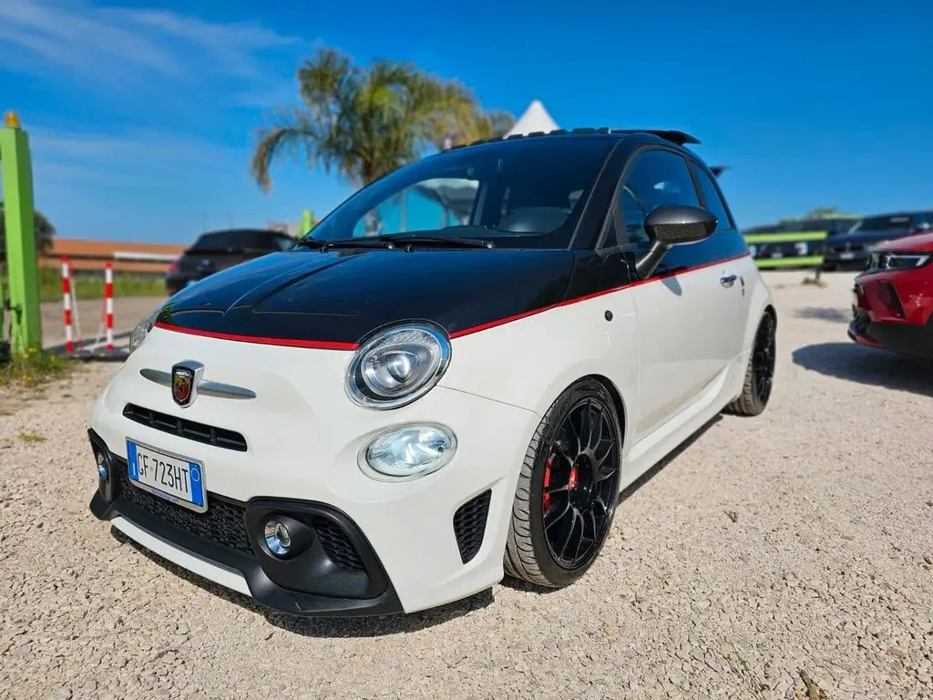 Photo 1 : Abarth 595 2021 Essence