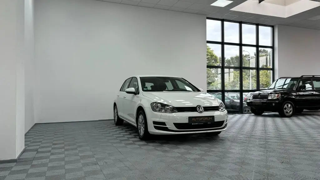 Photo 1 : Volkswagen Golf 2014 Petrol