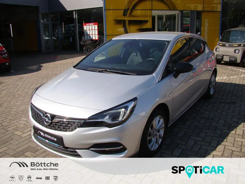 Photo 1 : Opel Astra 2021 Petrol