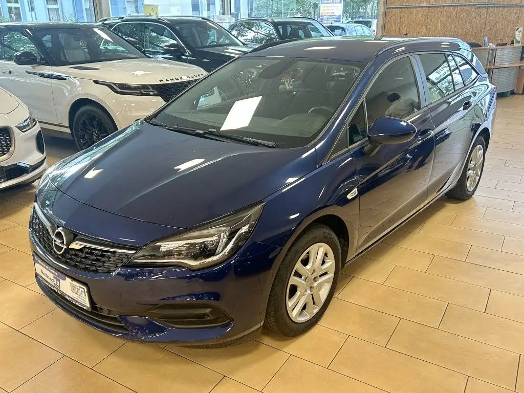 Photo 1 : Opel Astra 2020 Petrol