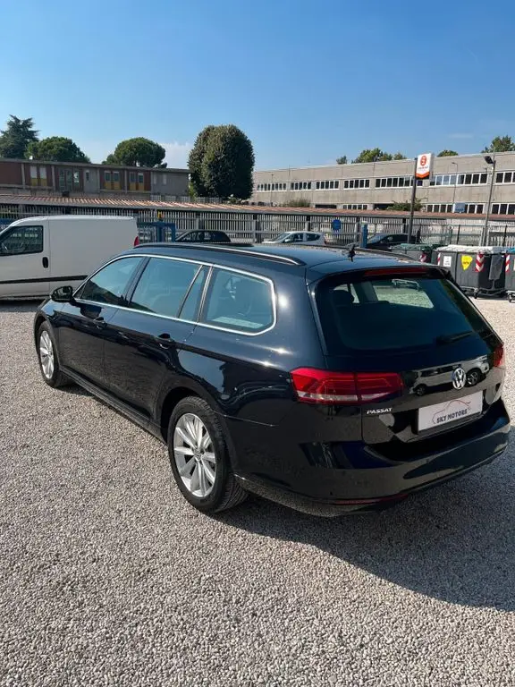 Photo 1 : Volkswagen Passat 2019 Diesel