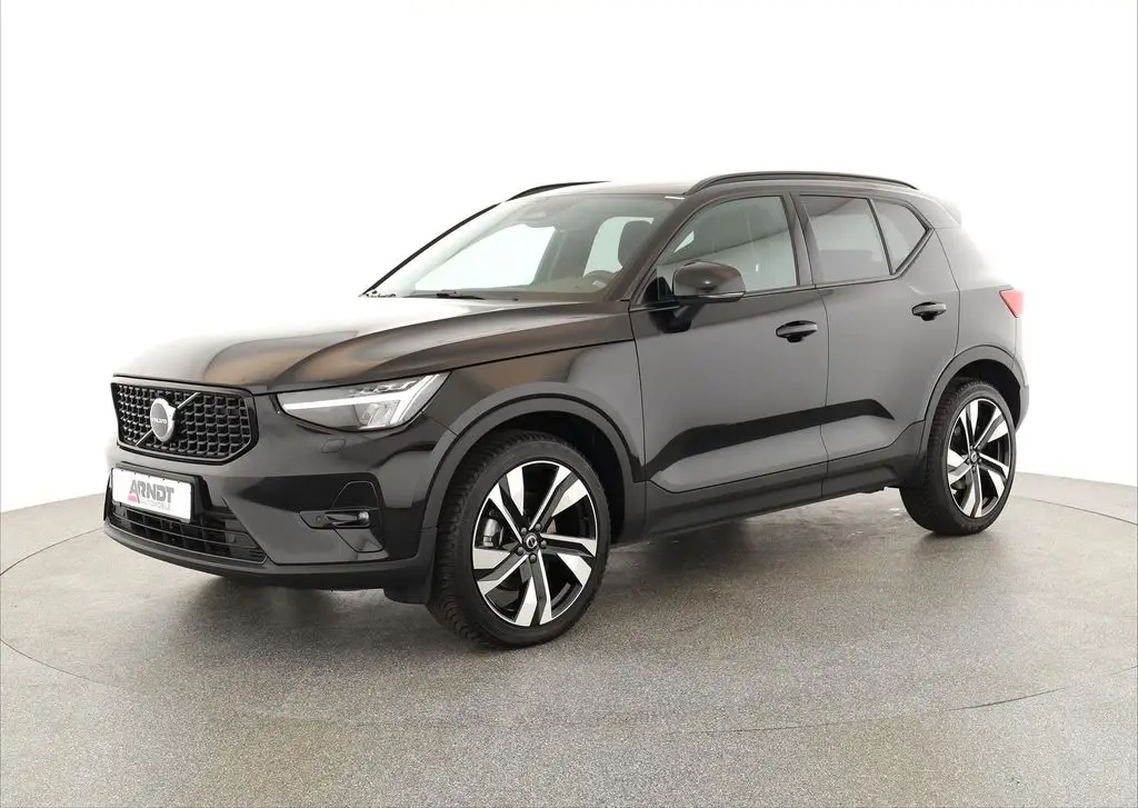 Photo 1 : Volvo Xc40 2023 Petrol