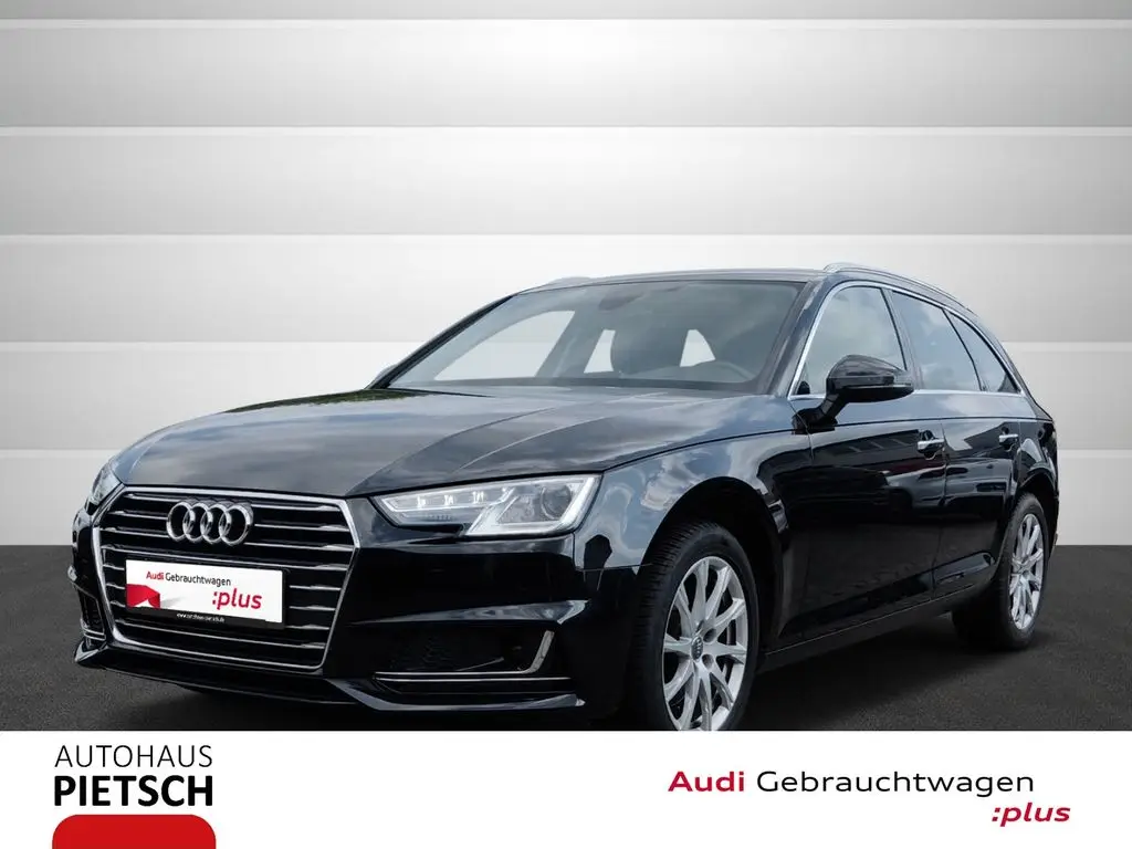 Photo 1 : Audi A4 2019 Petrol