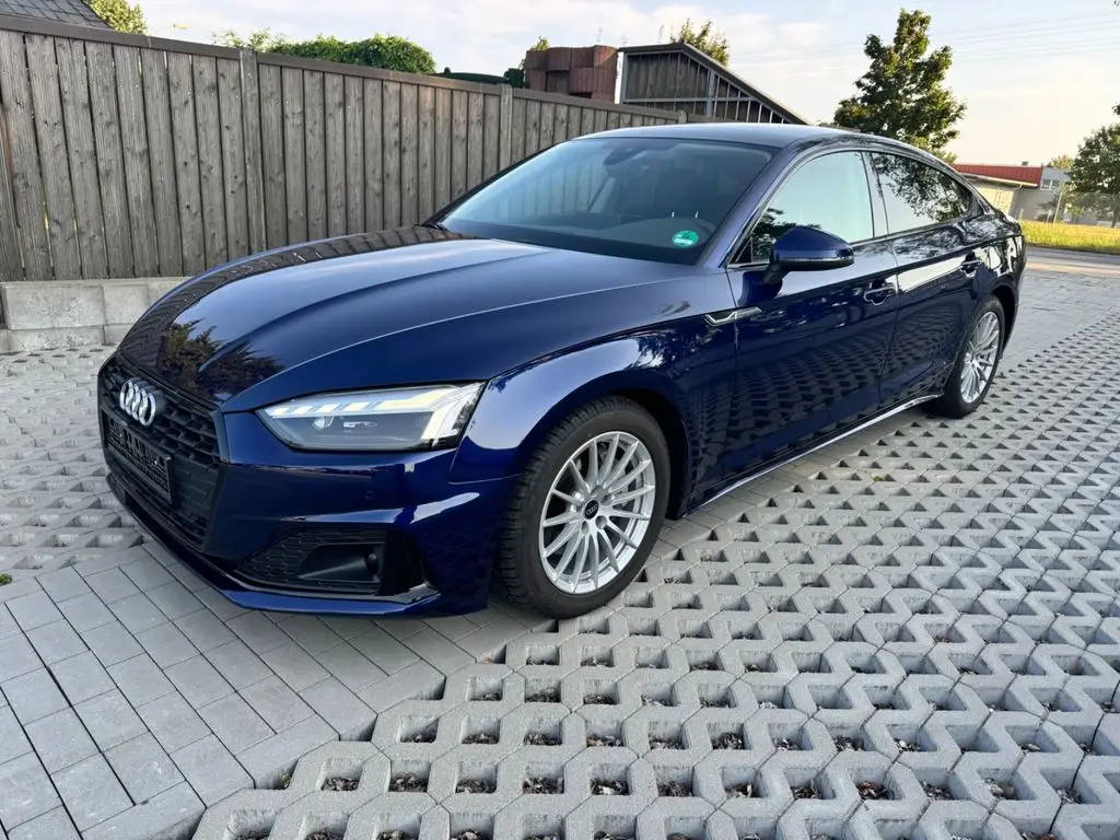 Photo 1 : Audi A5 2023 Diesel