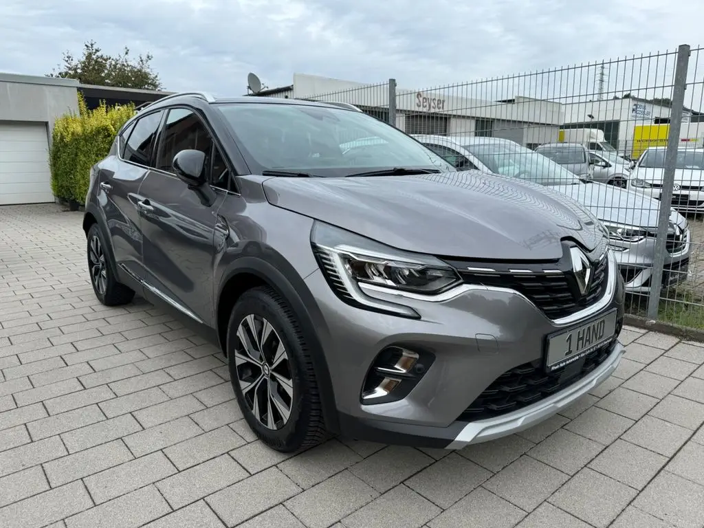 Photo 1 : Renault Captur 2023 Petrol