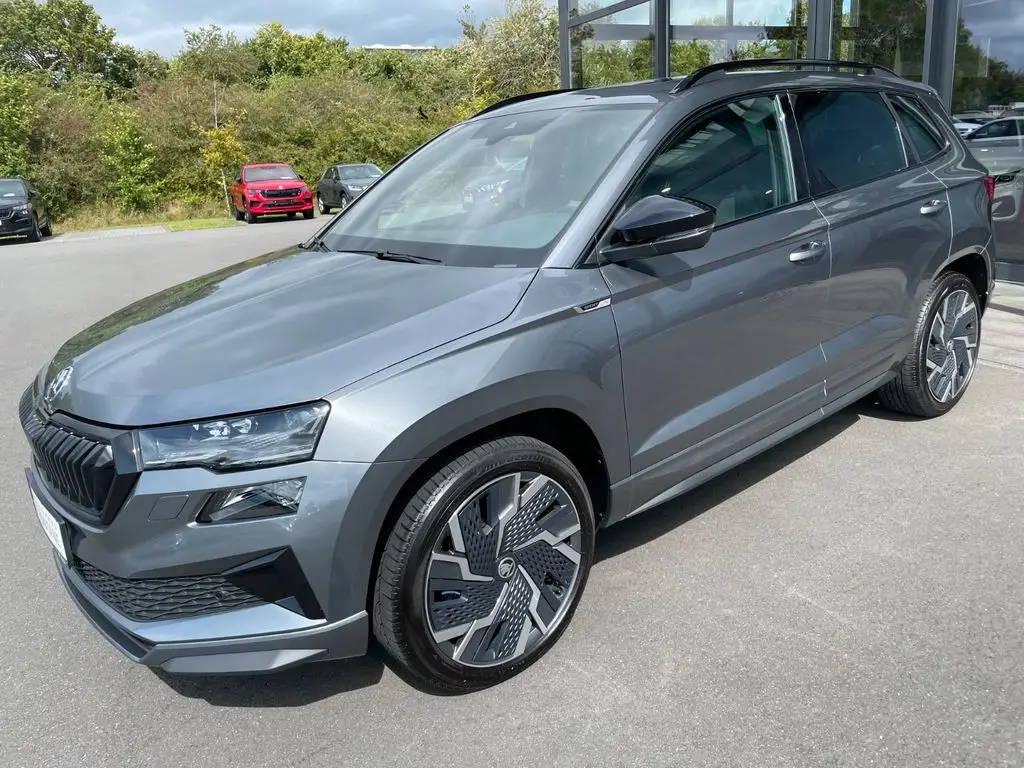 Photo 1 : Skoda Karoq 2023 Petrol