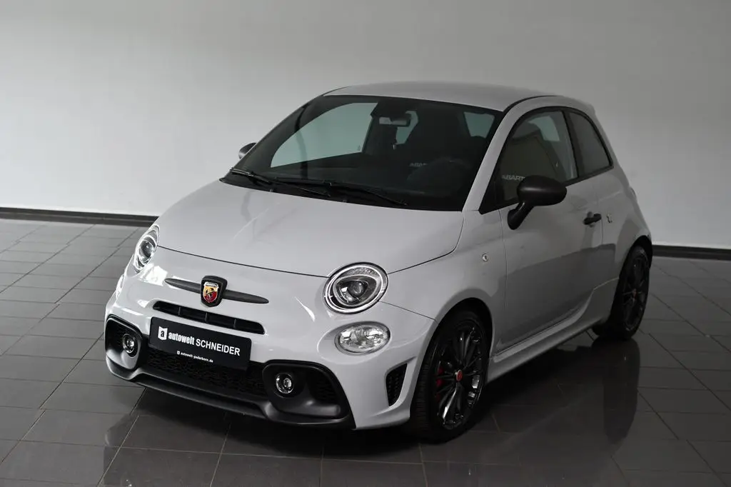 Photo 1 : Abarth 695 2022 Essence