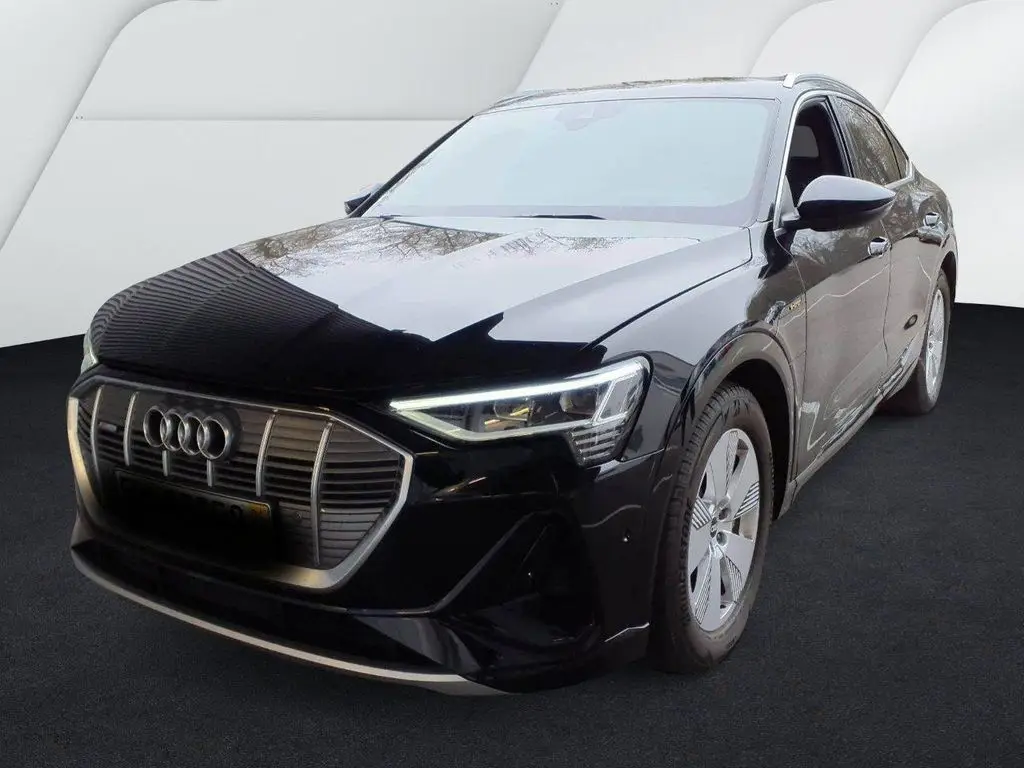 Photo 1 : Audi E-tron 2021 Non renseigné