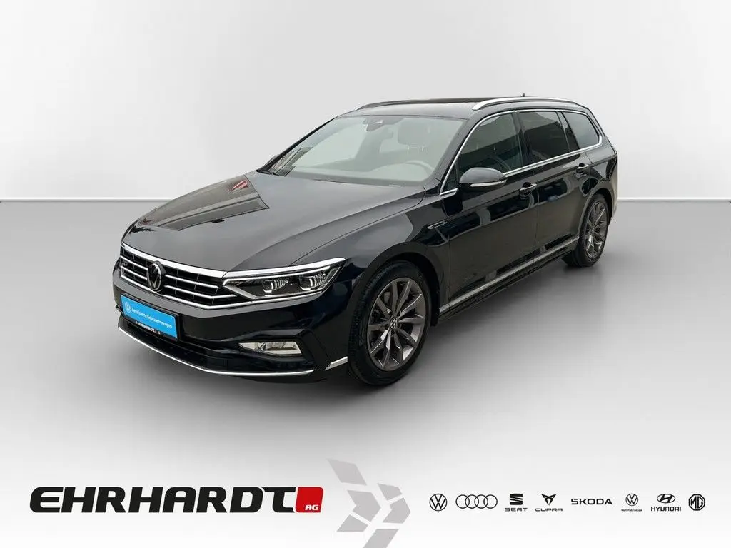 Photo 1 : Volkswagen Passat 2023 Essence