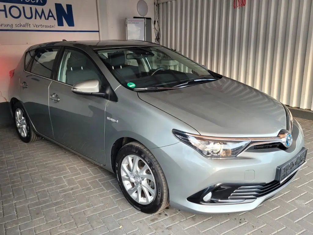 Photo 1 : Toyota Auris 2018 Hybride