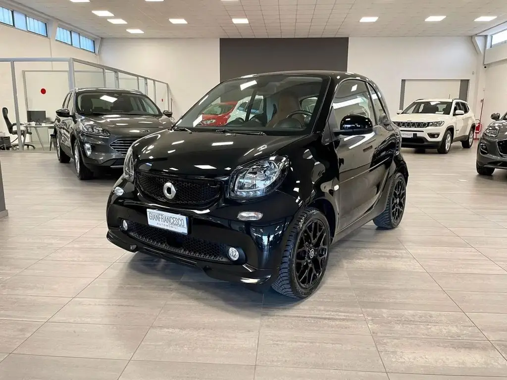 Photo 1 : Smart Fortwo 2019 Petrol