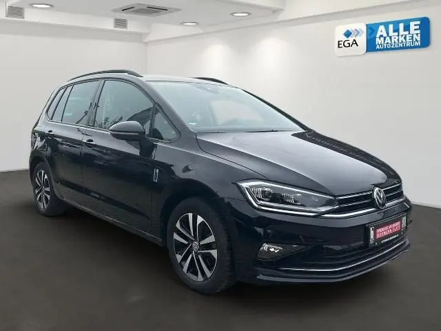 Photo 1 : Volkswagen Golf 2019 Essence