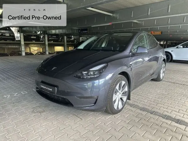 Photo 1 : Tesla Model Y 2022 Non renseigné