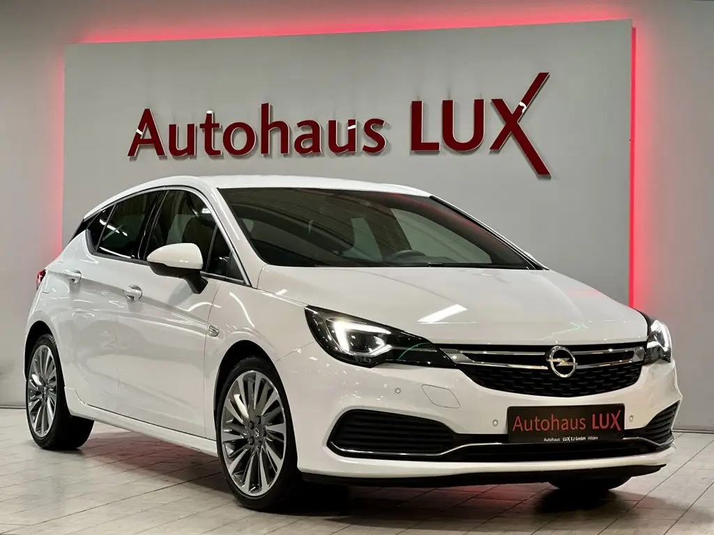 Photo 1 : Opel Astra 2018 Petrol