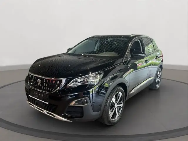 Photo 1 : Peugeot 3008 2018 Essence