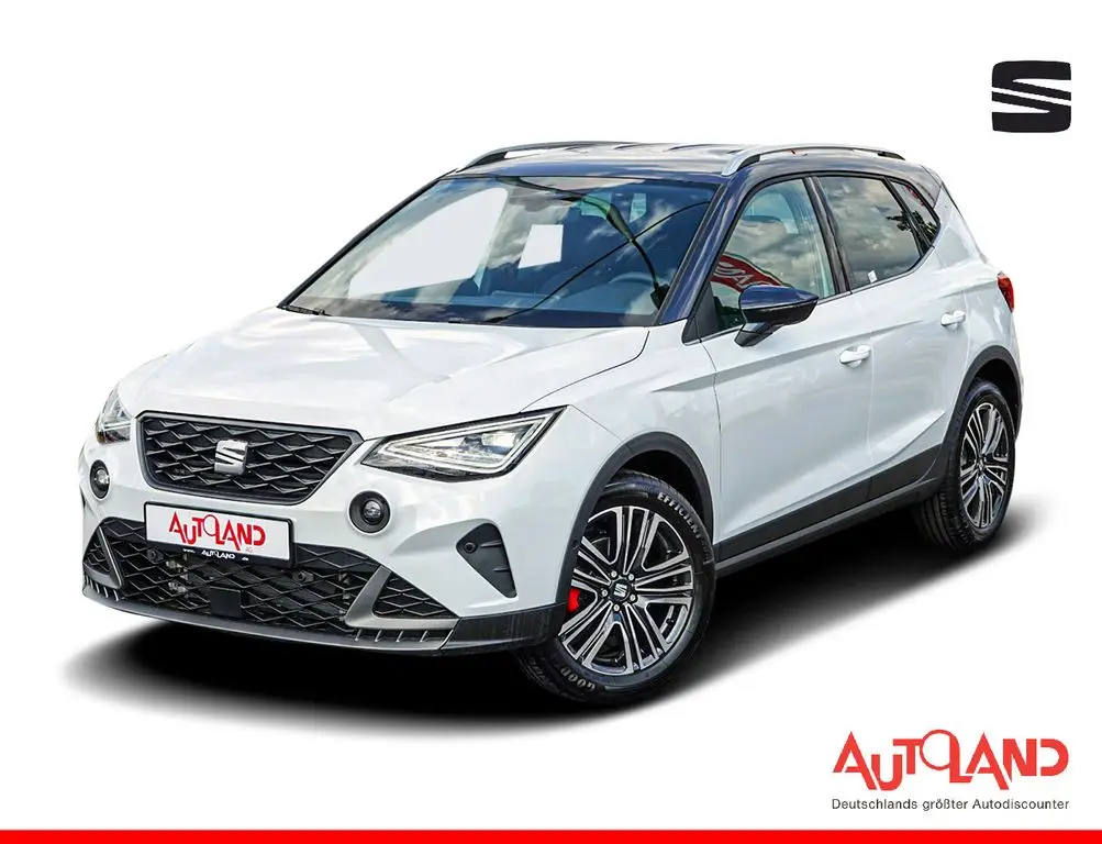 Photo 1 : Seat Arona 2024 Petrol