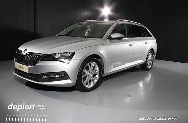 Photo 1 : Skoda Superb 2021 Diesel