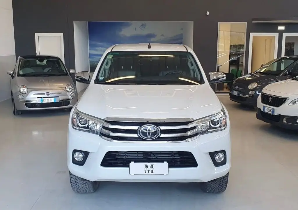 Photo 1 : Toyota Hilux 2018 Diesel