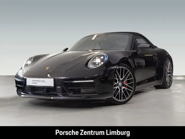 Photo 1 : Porsche 992 2022 Essence